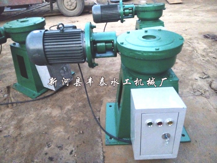 直連式螺桿啟閉機1.jpg 直連式螺桿啟閉機1.jpg