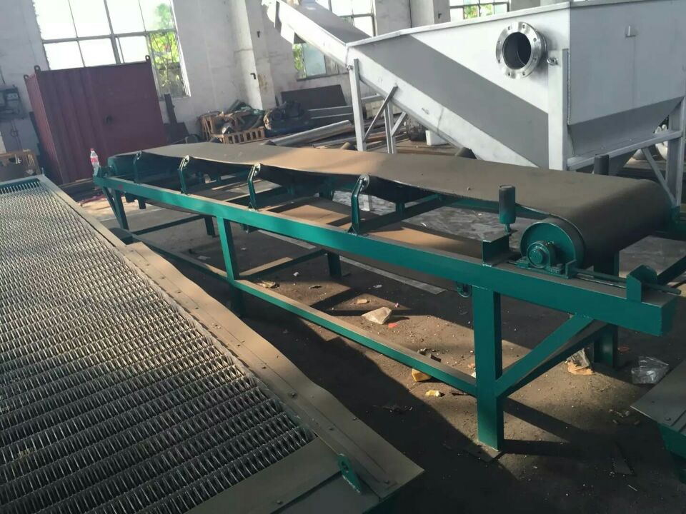 皮帶輸送機(jī)